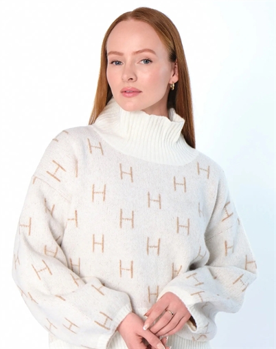 Hést - Fam Sweater Short - White